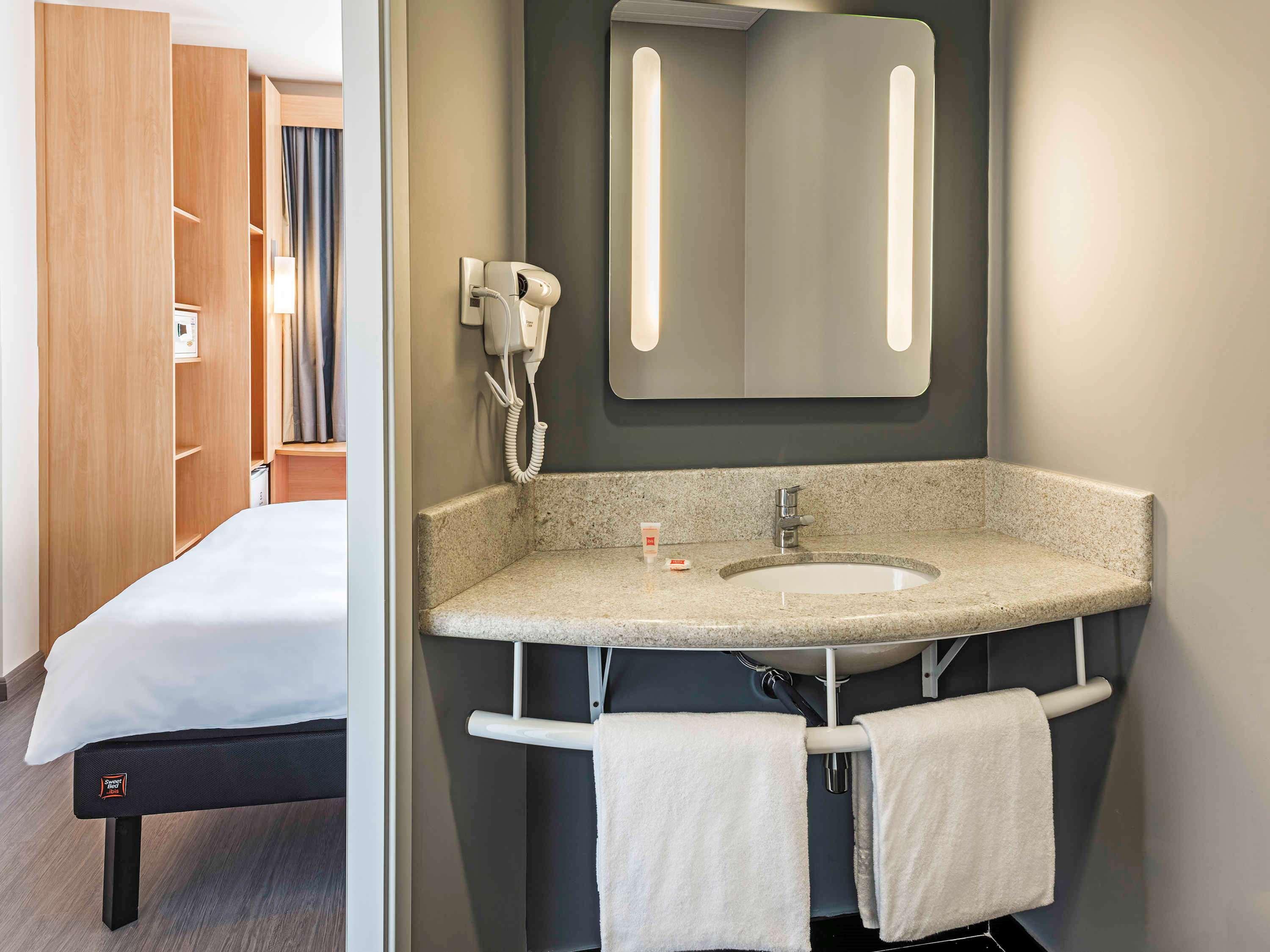 Ibis Valongo Hotel Santos (Sao Paulo)