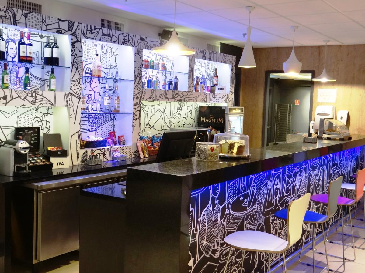 Ibis Valongo Hotel 3*