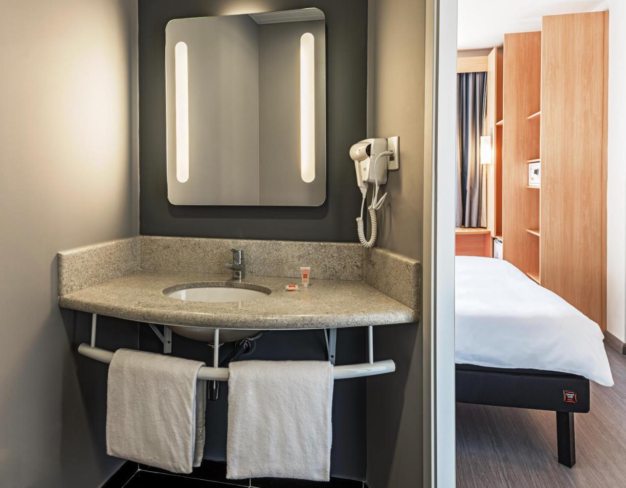 Ibis Valongo Hotel